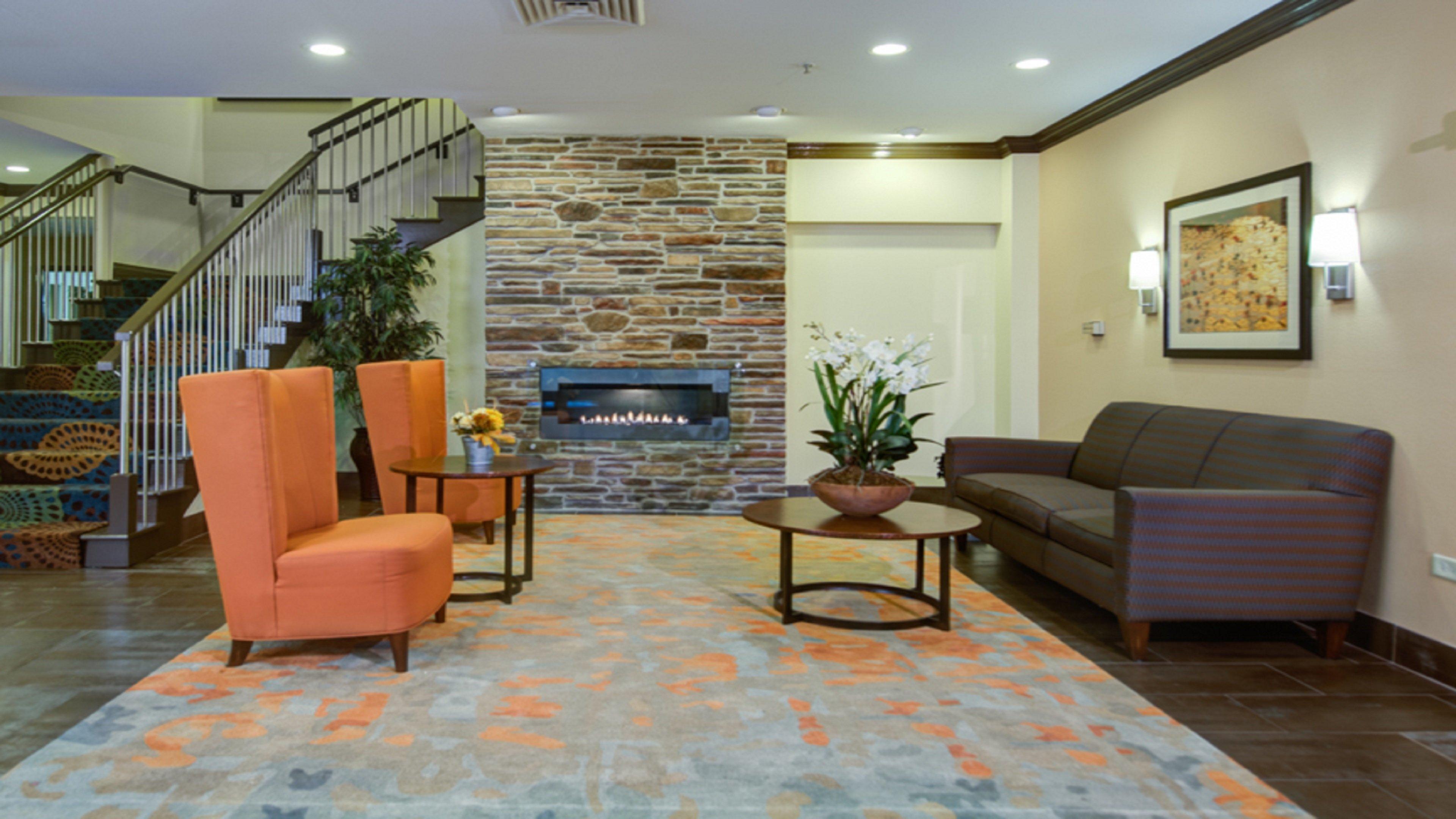 Holiday Inn Express & Suites Chicago-Deerfield Lincolnshire By Ihg Riverwoods Exterior photo
